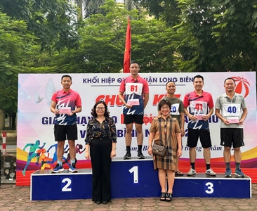 Viện KSND quận Long Biên tham gia Giải chạy Báo Hà Nội mới lần thứ 49 vì Hòa...